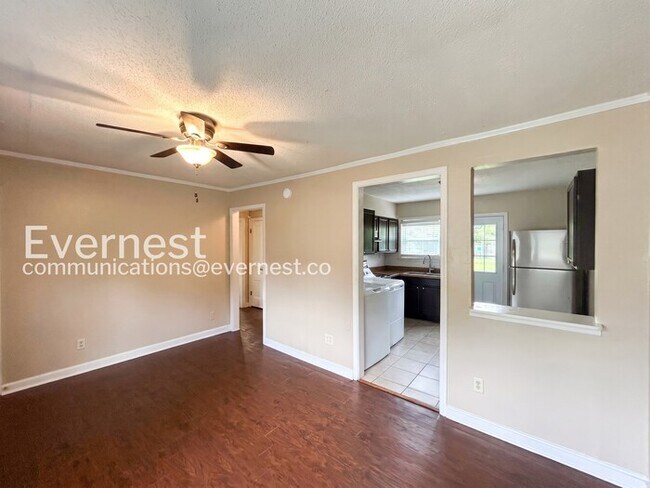 Foto del edificio - 4911 Buford Ave