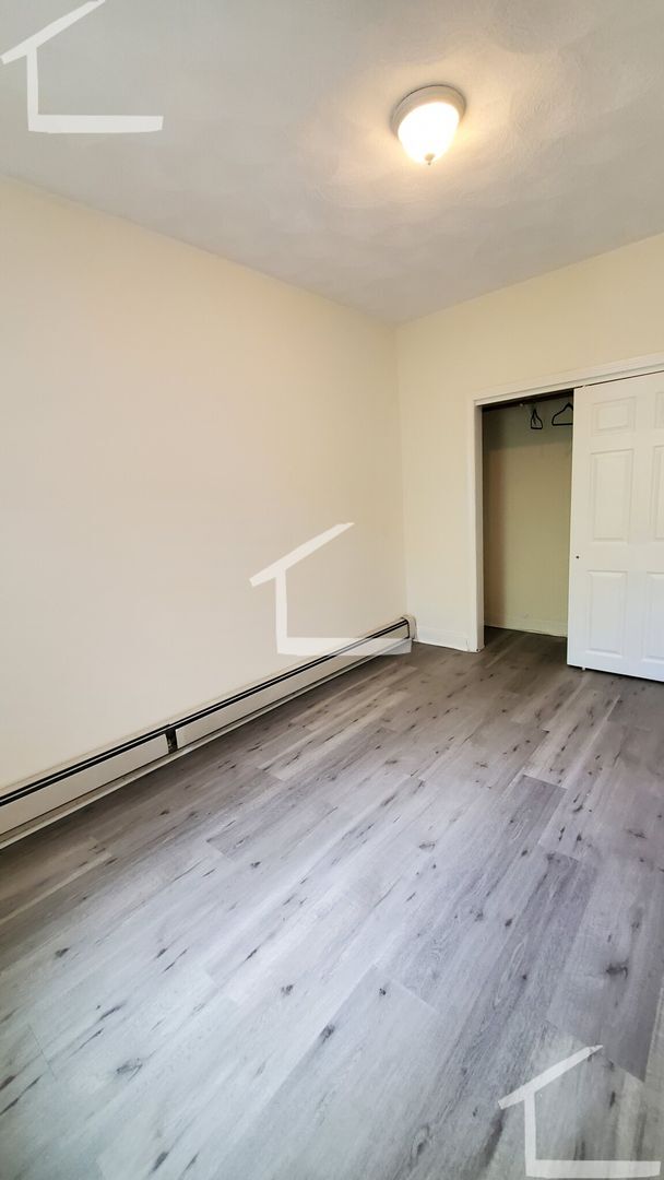 Building Photo - Avl Now - No fee! Charming 2BR in Allston ...