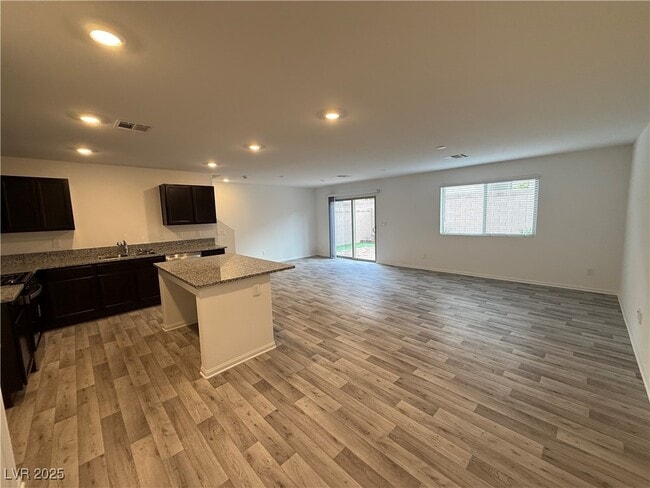 Building Photo - 5943 Swift Lariat St