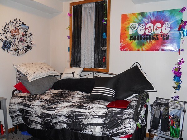 Bedroom - 1437 Legore Ln
