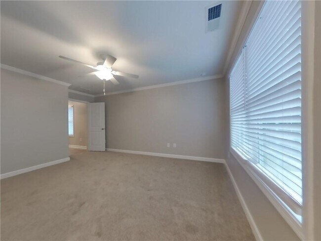 Building Photo - 123 E Rdg Wy