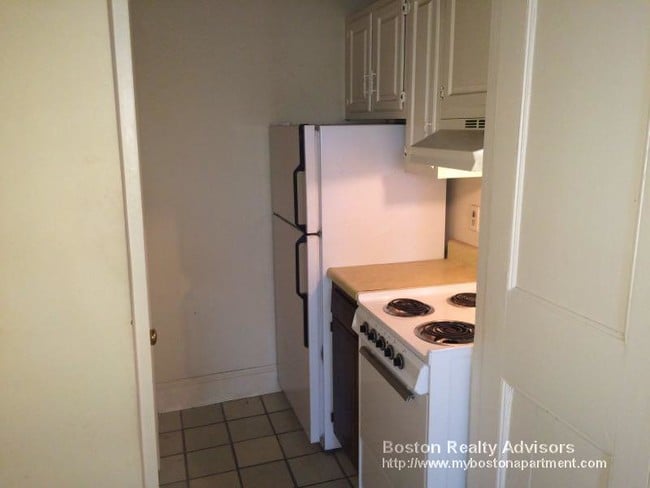 Building Photo - 317 Commonwealth Ave