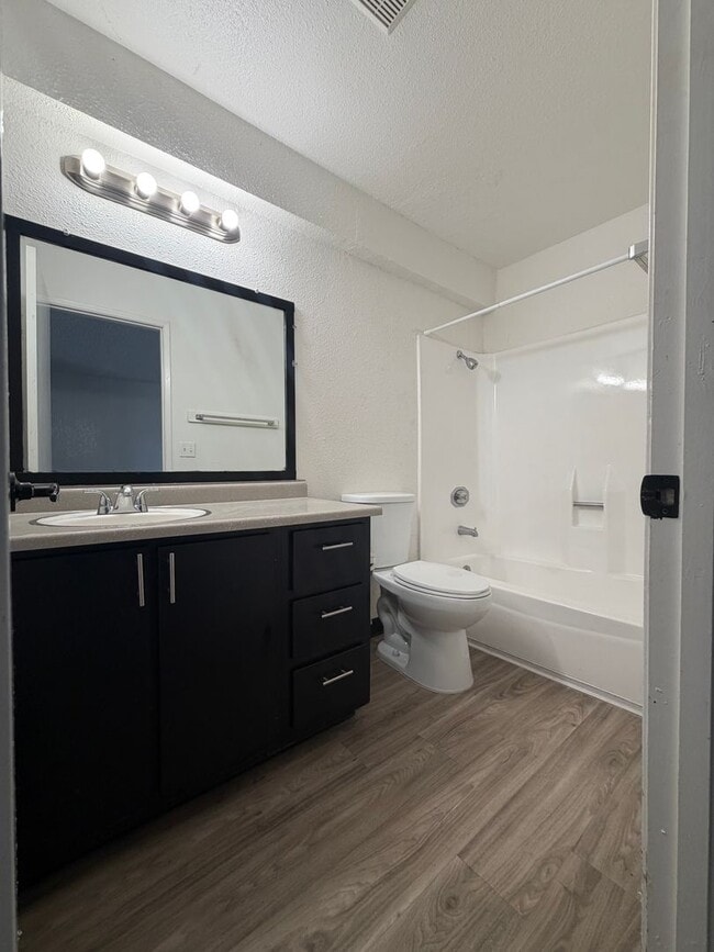 Interior Photo - The Arlo