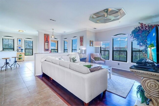 Building Photo - 2749 Via Cipriani