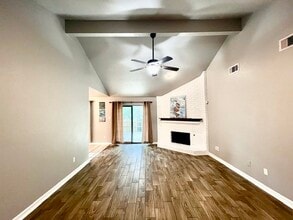 Building Photo - 27 N Greenbud Ct
