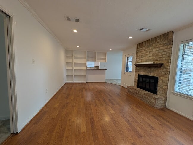 Building Photo - 14106 Locke Ln
