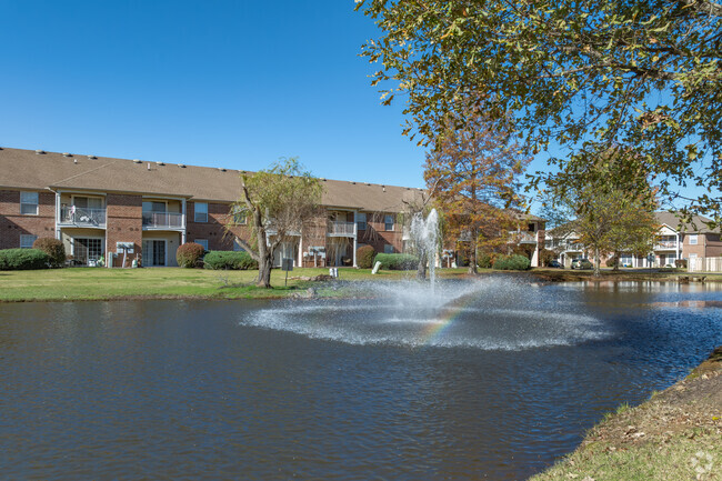 Building Photo - Southwind Lakes Apartments