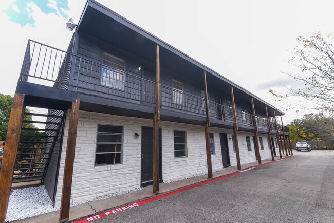 Foto del edificio - 311 Campbell Ave