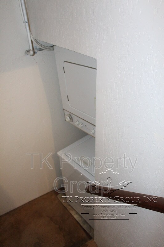 Building Photo - 11652 Emerald Ln
