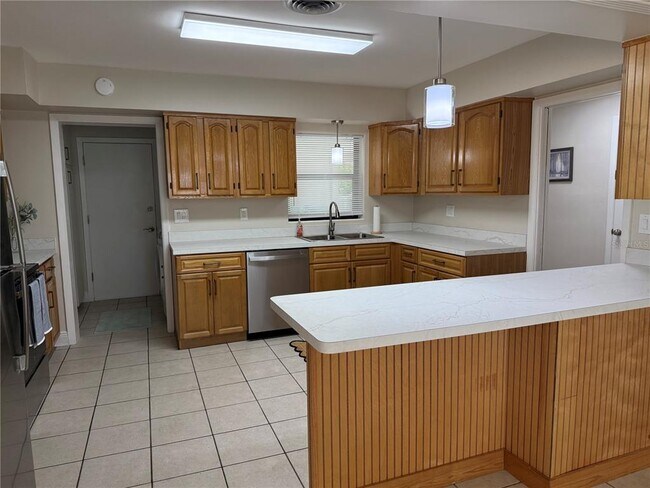 Foto del edificio - 2809 W Fairbanks Ave