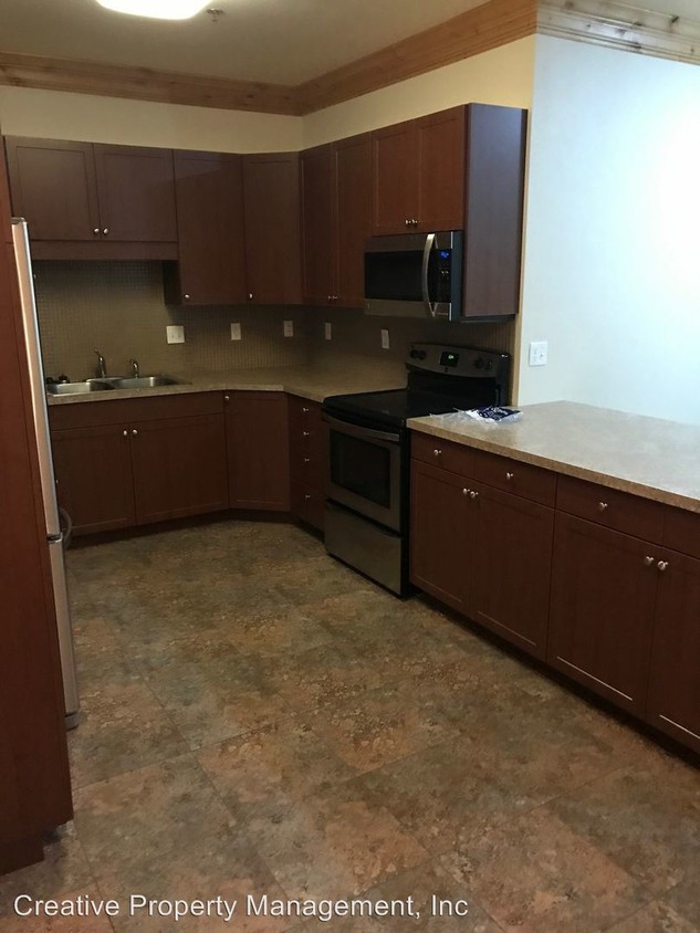 Foto principal - 604 W Burdick Expy