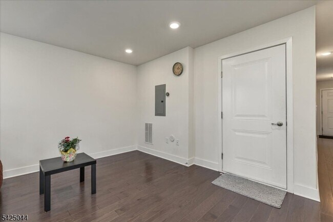 Foto del edificio - 309 Saratoga Ct