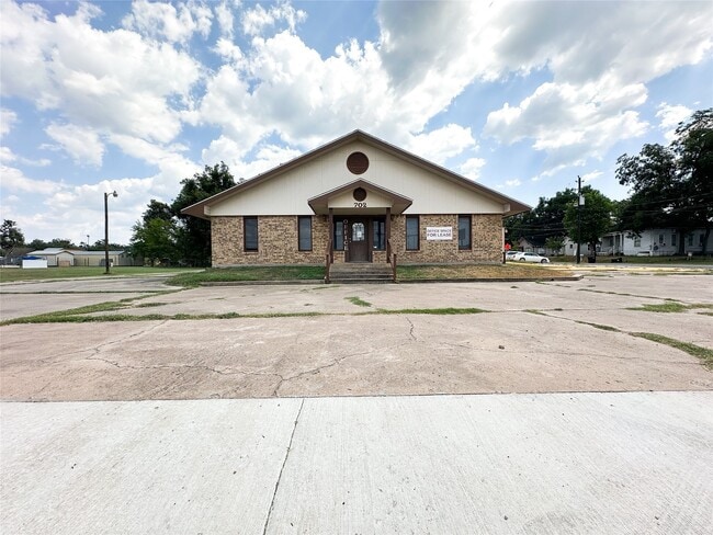 Foto del edificio - 702 N Richmond Rd