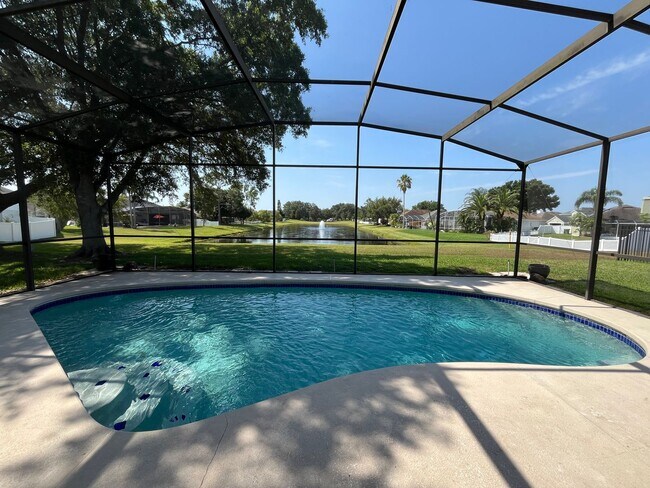 Building Photo - Location, 5 bedrooms plus office, private ...