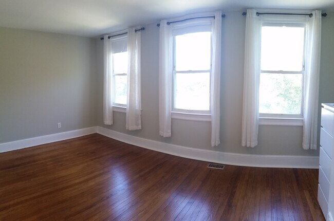 Foto del edificio - 4612 Kansas Ave NW