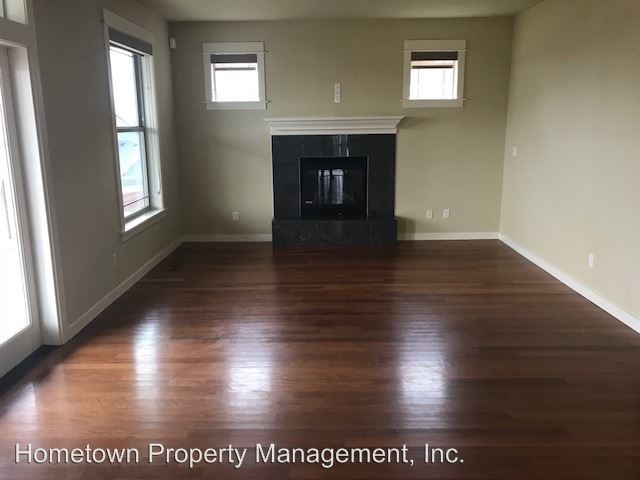 Building Photo - 1691 Skyline Ridge Ln SW