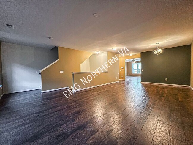 Foto del edificio - 9535 Center St