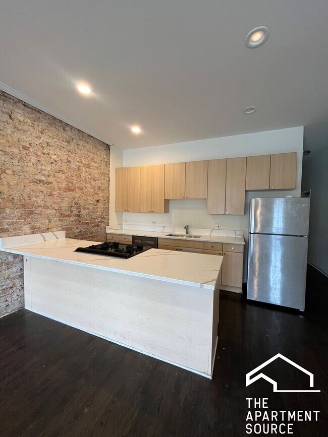 Foto del edificio - 2833 W Medill Ave