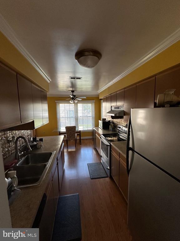 Foto del edificio - 10537 Stonington Ln