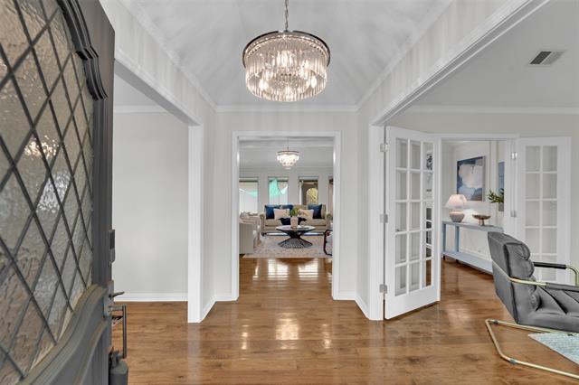 Foto del edificio - 9511 Robin Meadow Dr