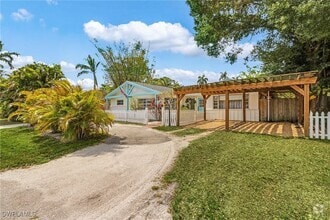Building Photo - 1560 Maravilla Ave