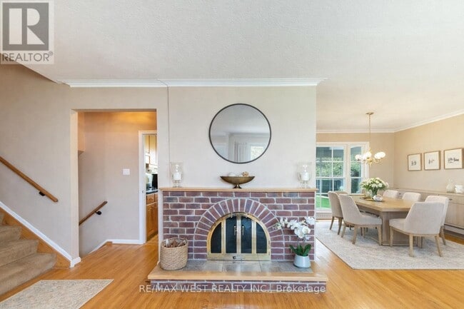 Building Photo - 73 Ravensbourne Crescent