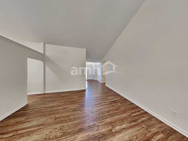 Foto del edificio - 1755 Heatherton Road