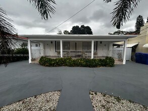 Building Photo - 1947 NW 33rd St