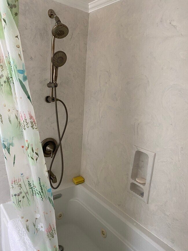 Foto del edificio - 3248 SE Aster Ln