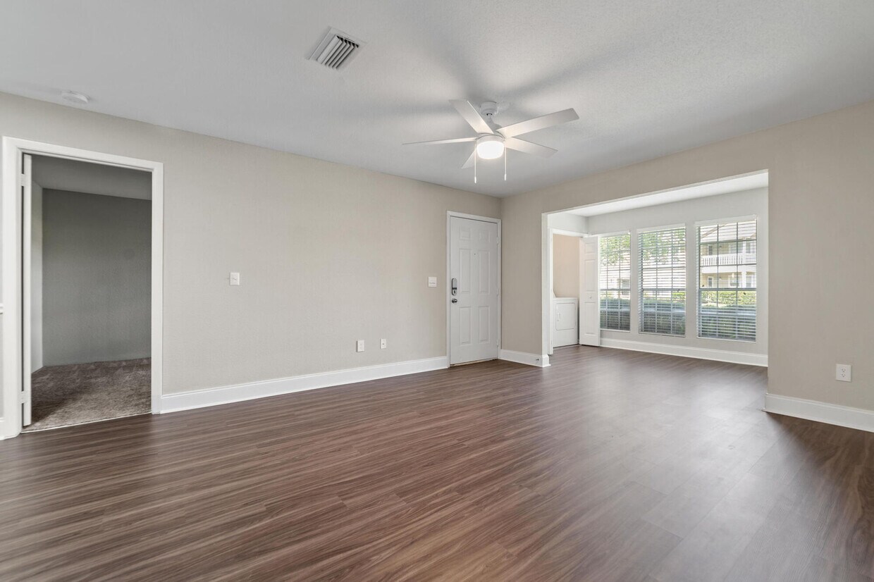 Villas at St Johns Apartments Rentals in Jacksonville at 7595