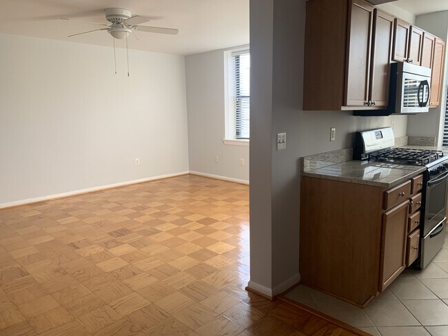 Foto del edificio - 3902 14th St NW