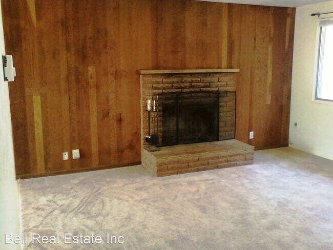 Building Photo - 3 br, 1 bath House - 710 So. 38th Street