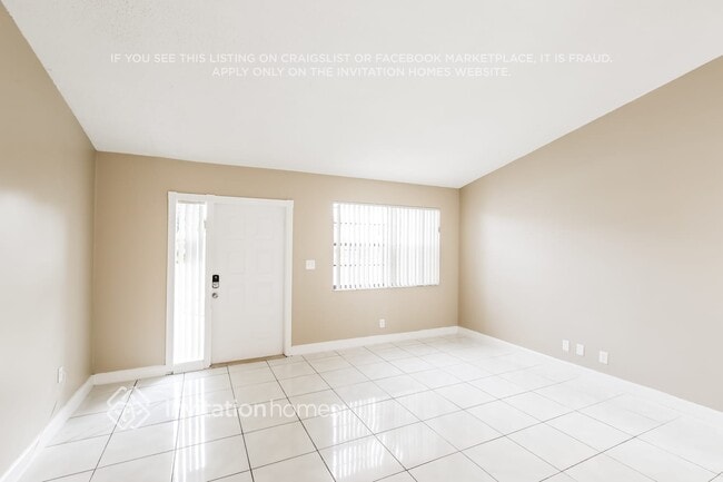Building Photo - 9810 SW 57th St