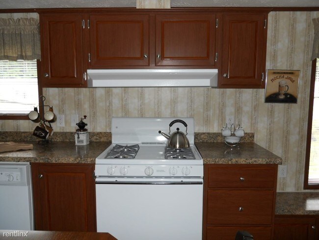 Foto del edificio - 267 Schawl Rd