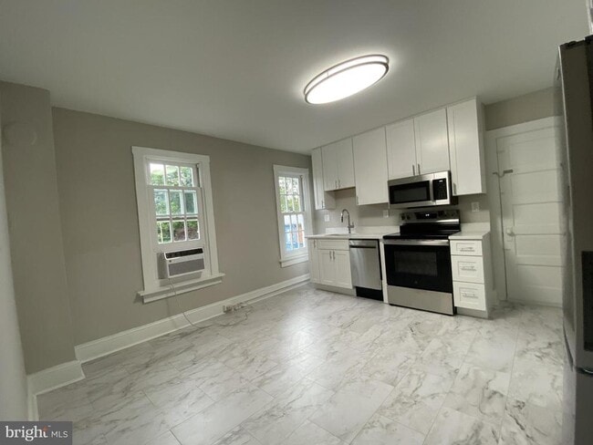 Foto del edificio - 332 N Market St