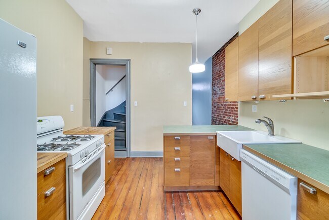Foto del edificio - 164 Almond Way