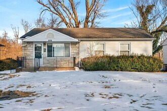 Building Photo - 9770 Scottdale Dr