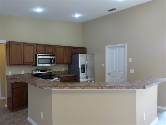Foto del edificio - 3029 SE Wake Rd