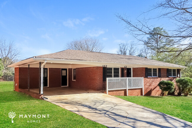 Building Photo - Brick Home in Austell, GA