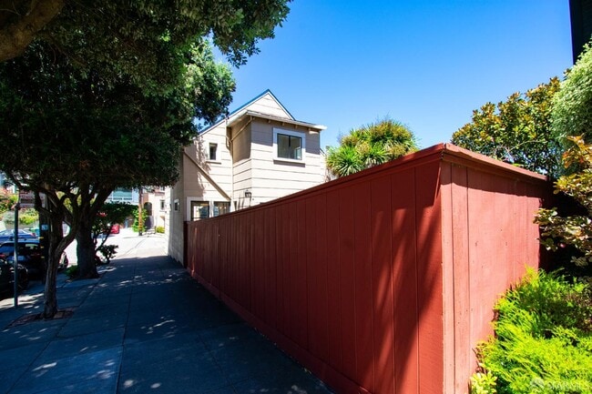Building Photo - 4447 24th St