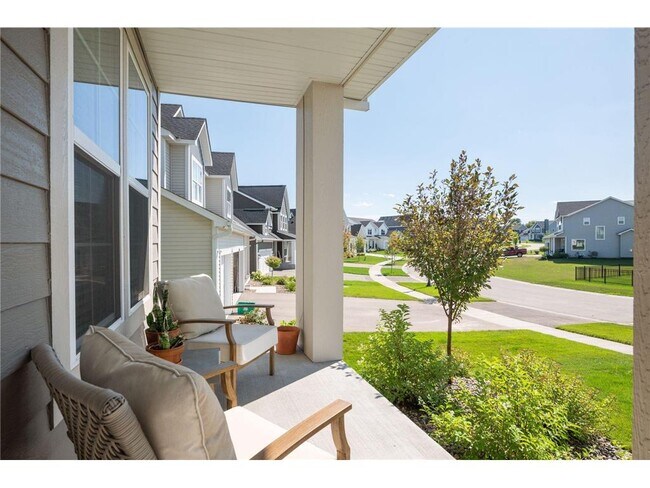 Foto del edificio - 6303 Jensen Ave S