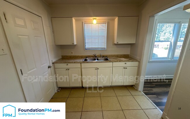 Foto del edificio - 1971 Quinn Ave