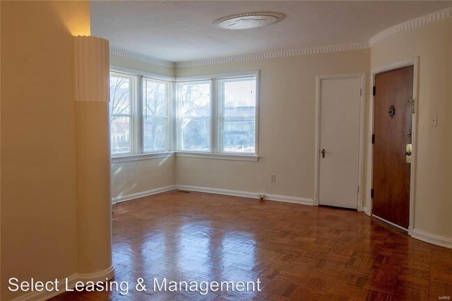 Foto del edificio - 7325 Balson Ave