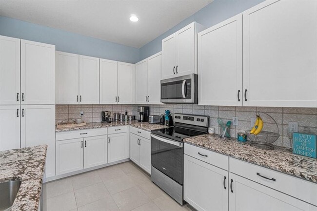 Building Photo - 15510 Goldfinch Circle, Westlake, FL 33470