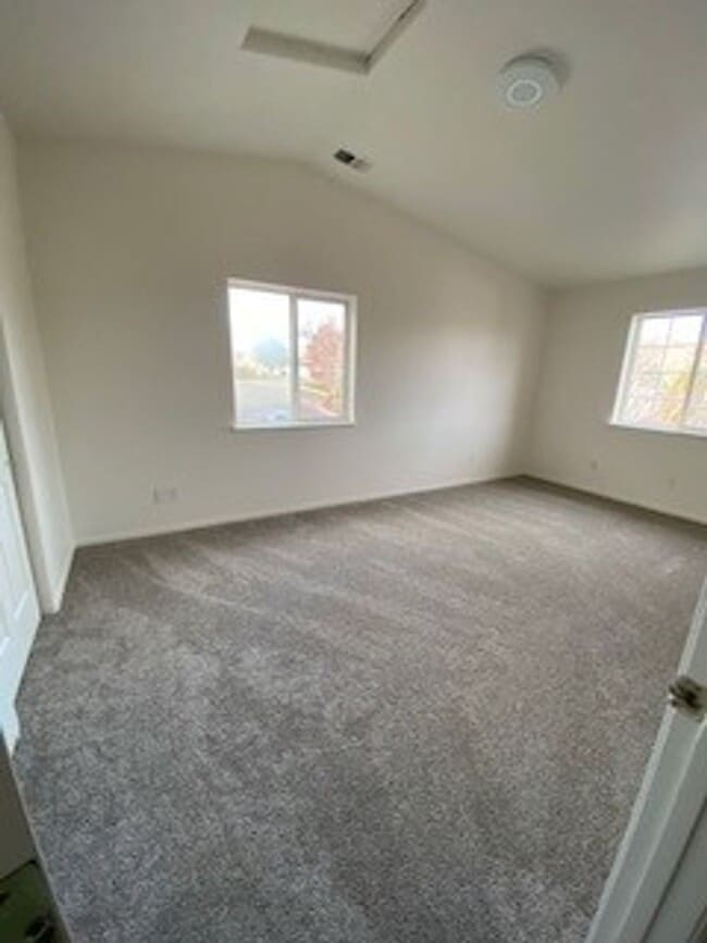 Building Photo - 3569 Mashie Court
