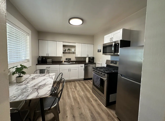 Foto del edificio - 8220 W Hwy 24