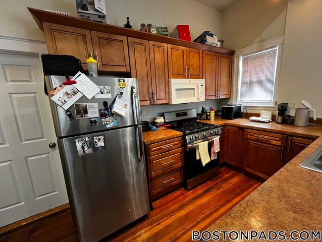 Building Photo - 358 Broadway