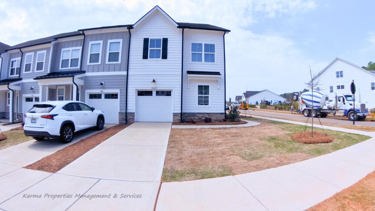 Primary Photo - 9645 Munsing Dr