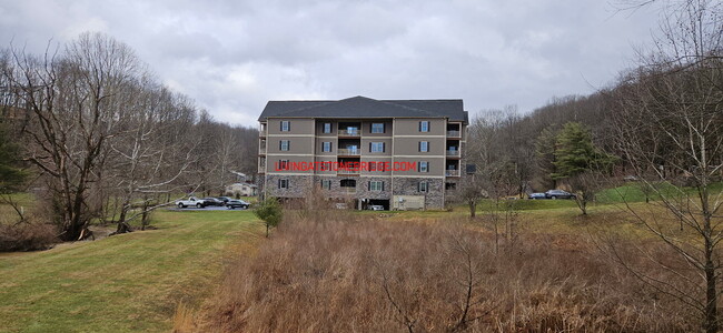 Foto del edificio - 101 Country Meadow Ln