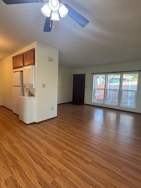 Foto del edificio - 1115 Perry Ave